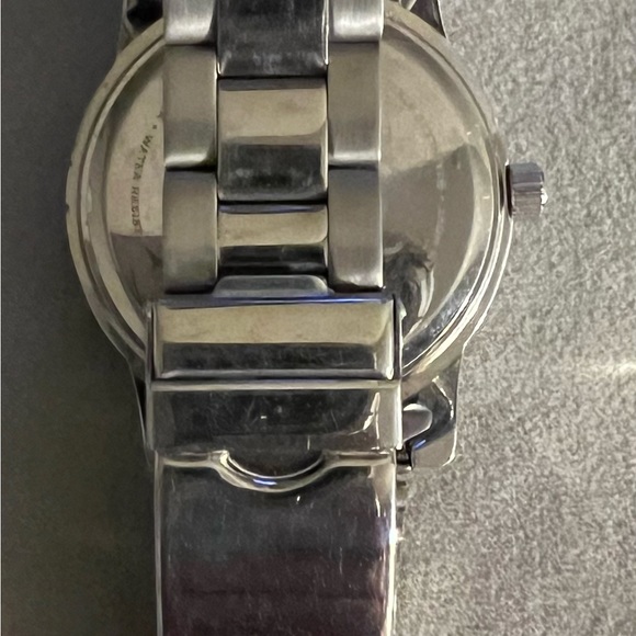 Vintage Minnie Mouse Watch - Picture 6 of 9